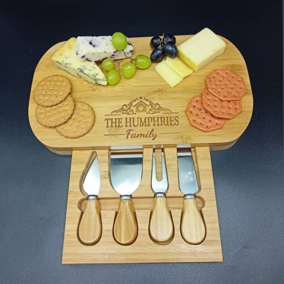 Family Gift - Eco Friendly Bamboo Charcuterie Serving Board - Personalised Cheese Board - Family Tree Gift - Blended Family Gift